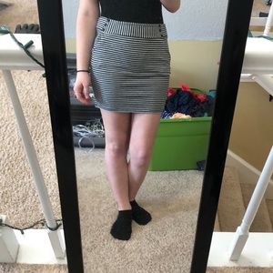 Short black and white skirt